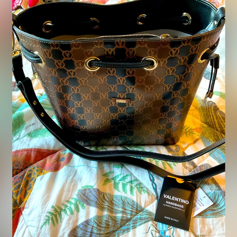 *BNWT* Valentino monogram leather crossbody bag
